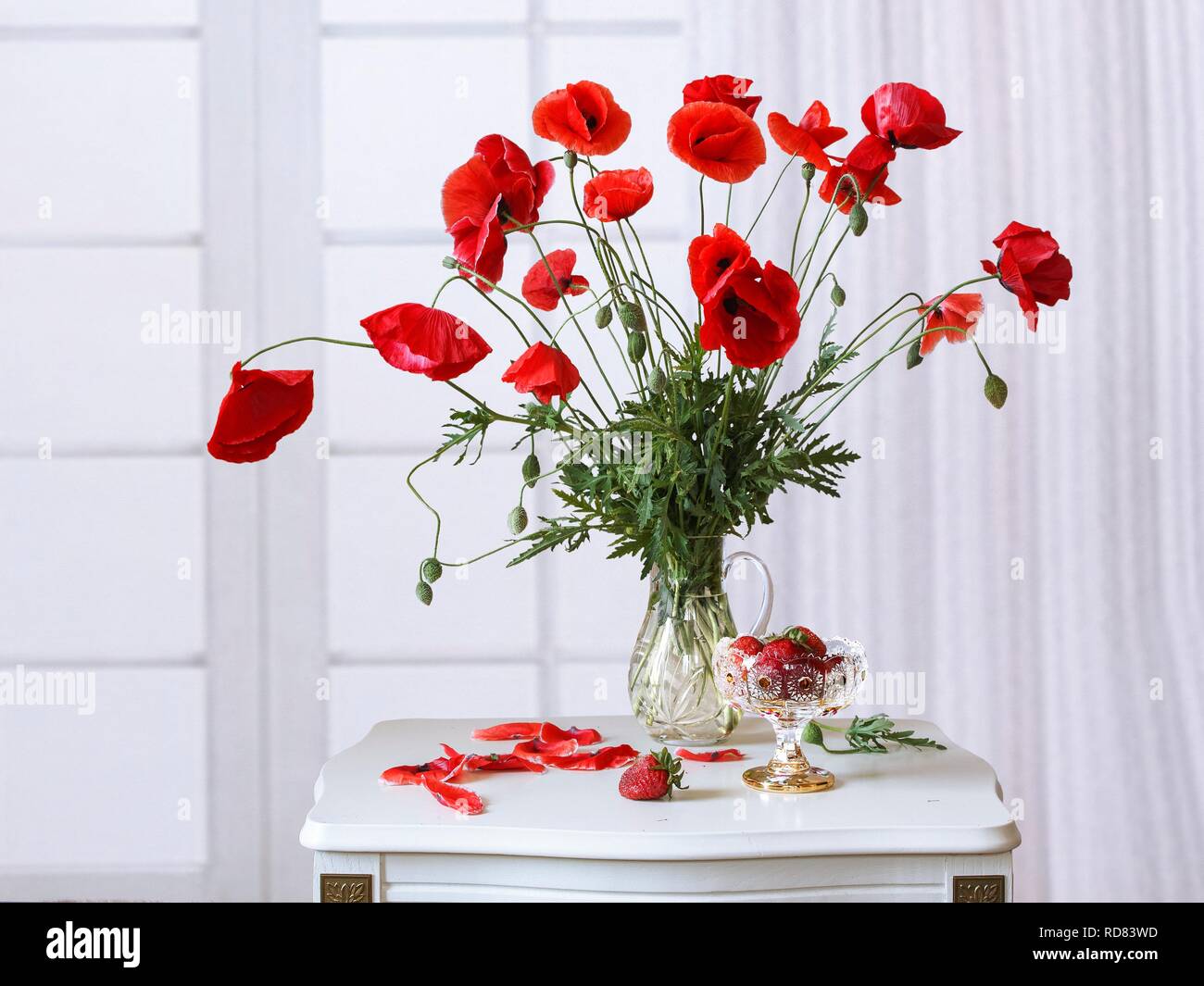 Still life with bouquet of red poppies Stock Photo - Alamy