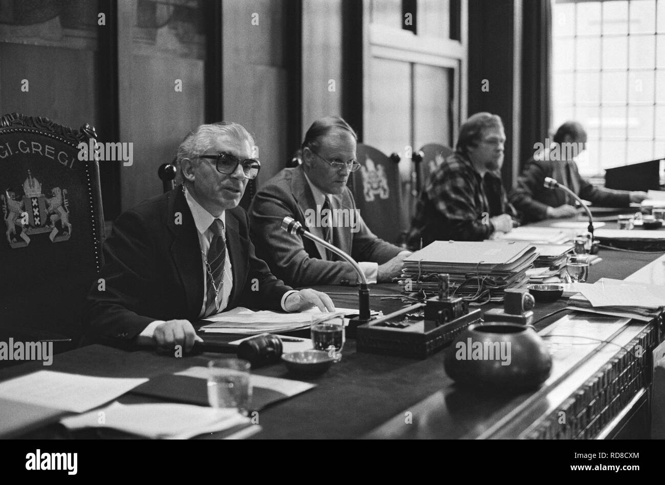 Amsterdamse Gemeenteraad debatteerde over aankoop kraakpand De Grote Keyser , do, Bestanddeelnr 931-1004. Stock Photo