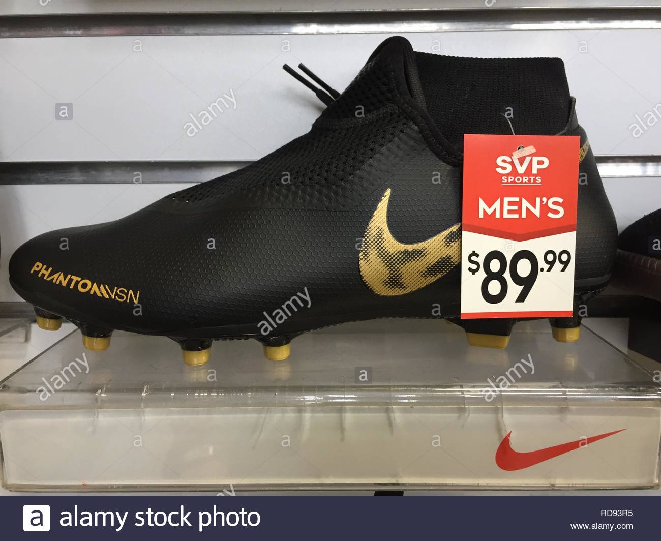 football shoes canada