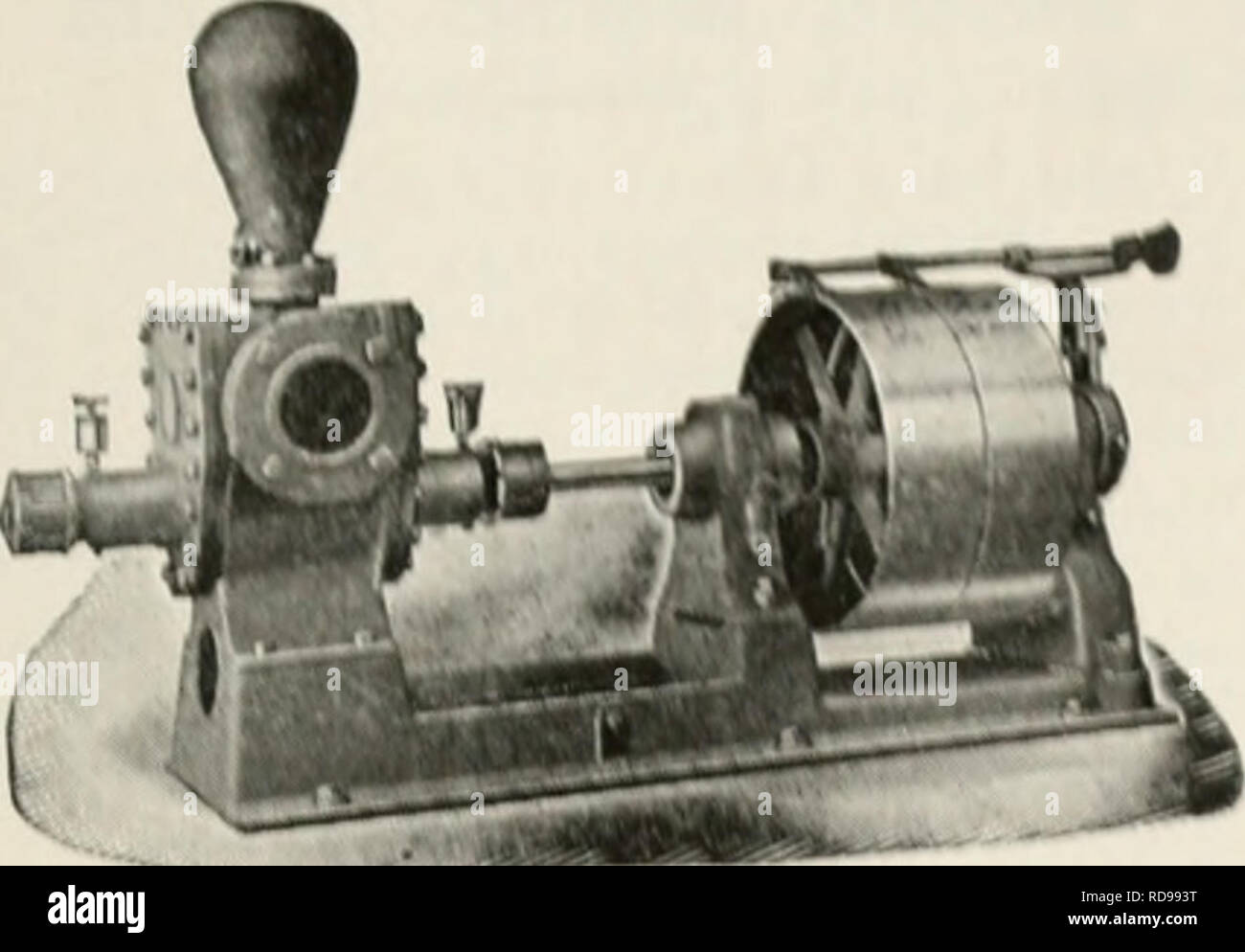The Cuba Review Cuba Periodicals T U 1 C R B V I I I I W 0 Bomba Kinney Para Mieles L I Esirtll L Ill 1 1 N Olos Kxl H