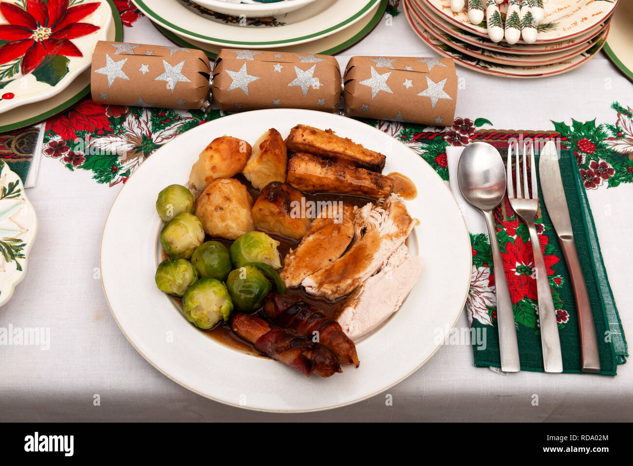 Traditional turkey Christmas dinner Stock Photo - Alamy