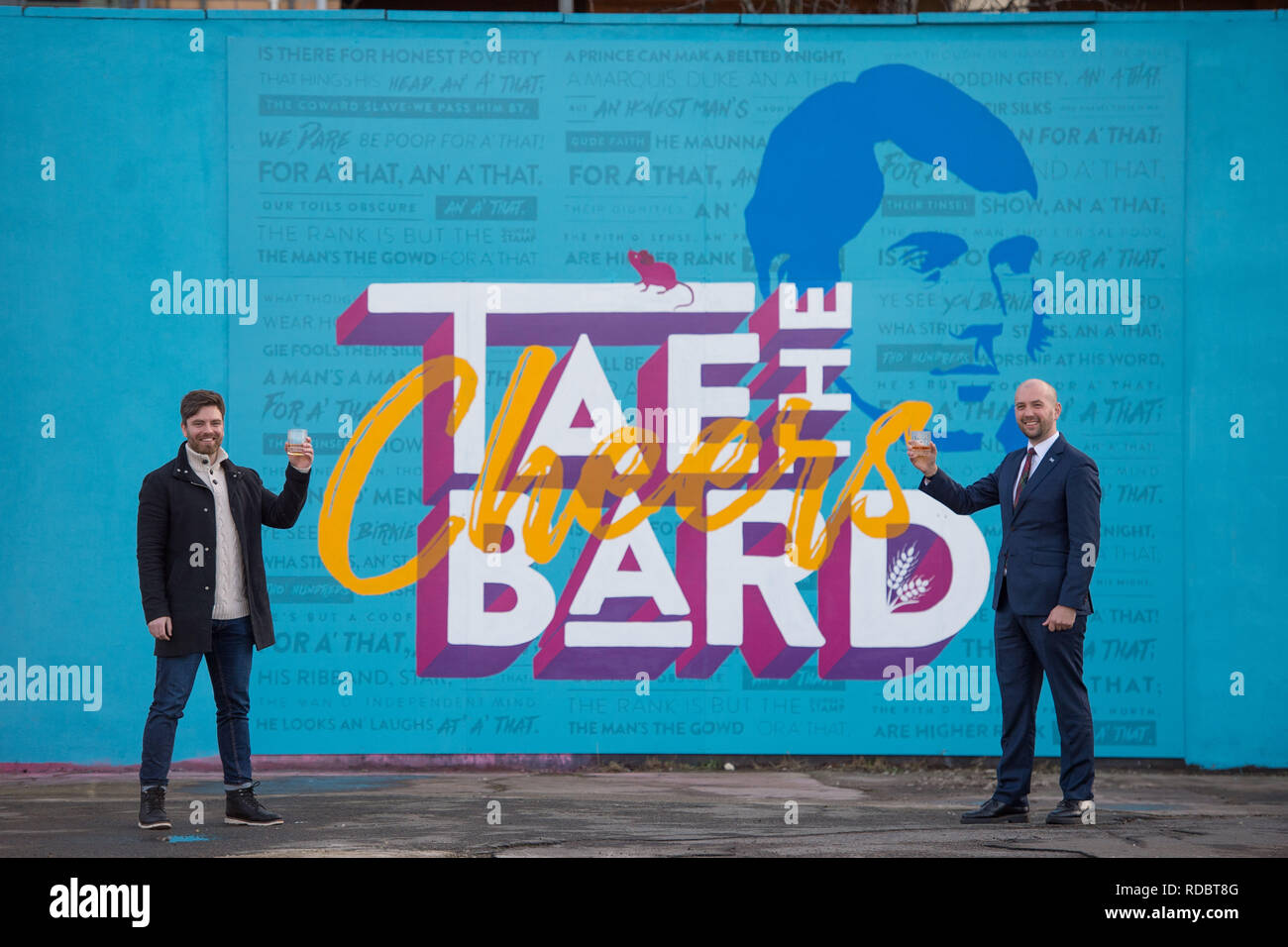 Glasgow, UK - 14th January 2019.  Minister for Europe, Migration and International Development Ben Macpherson (pictured right) unveils a new mural cre Stock Photo