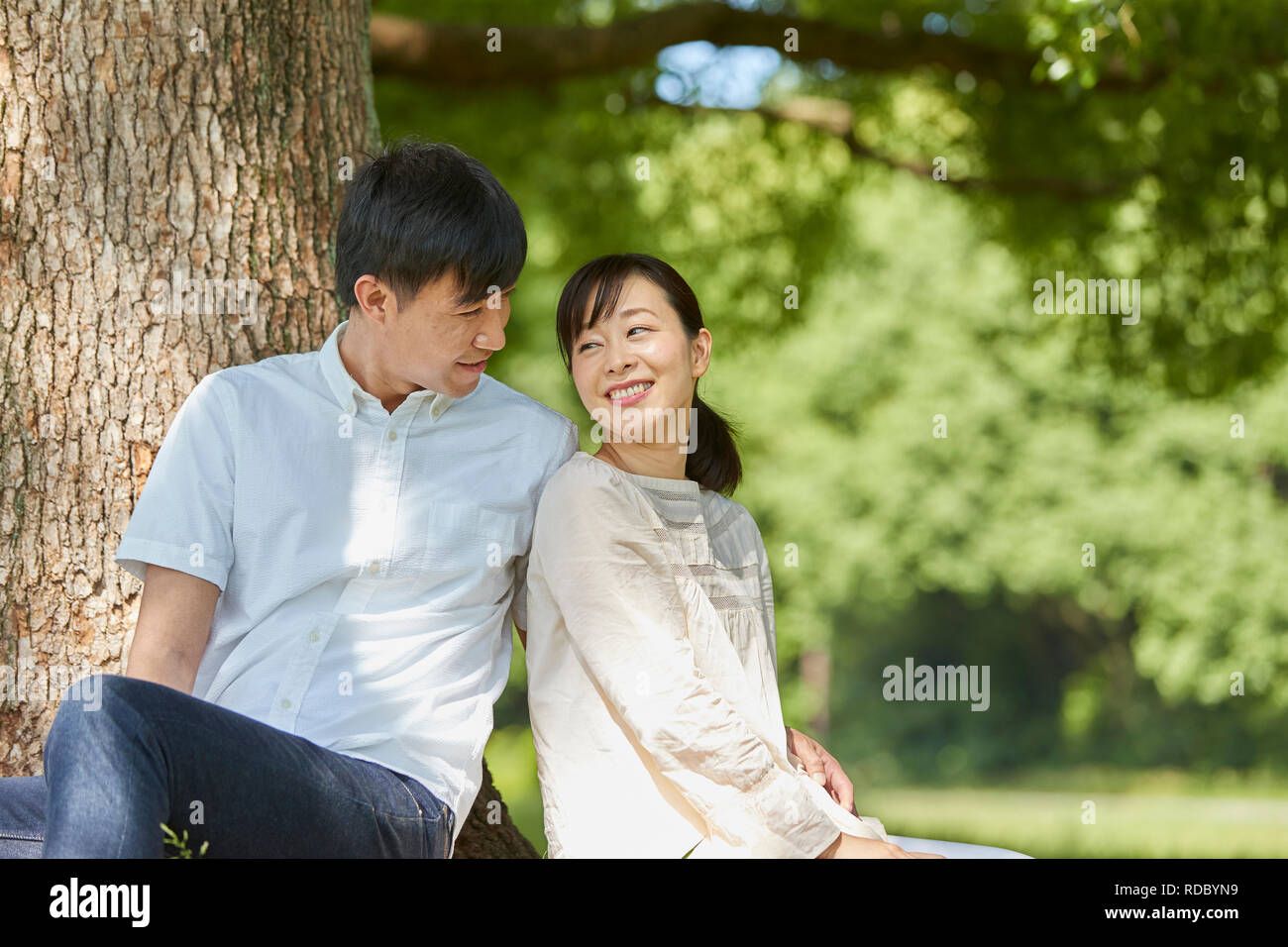 Asian middle age couple together hi-res stock photography and images ...