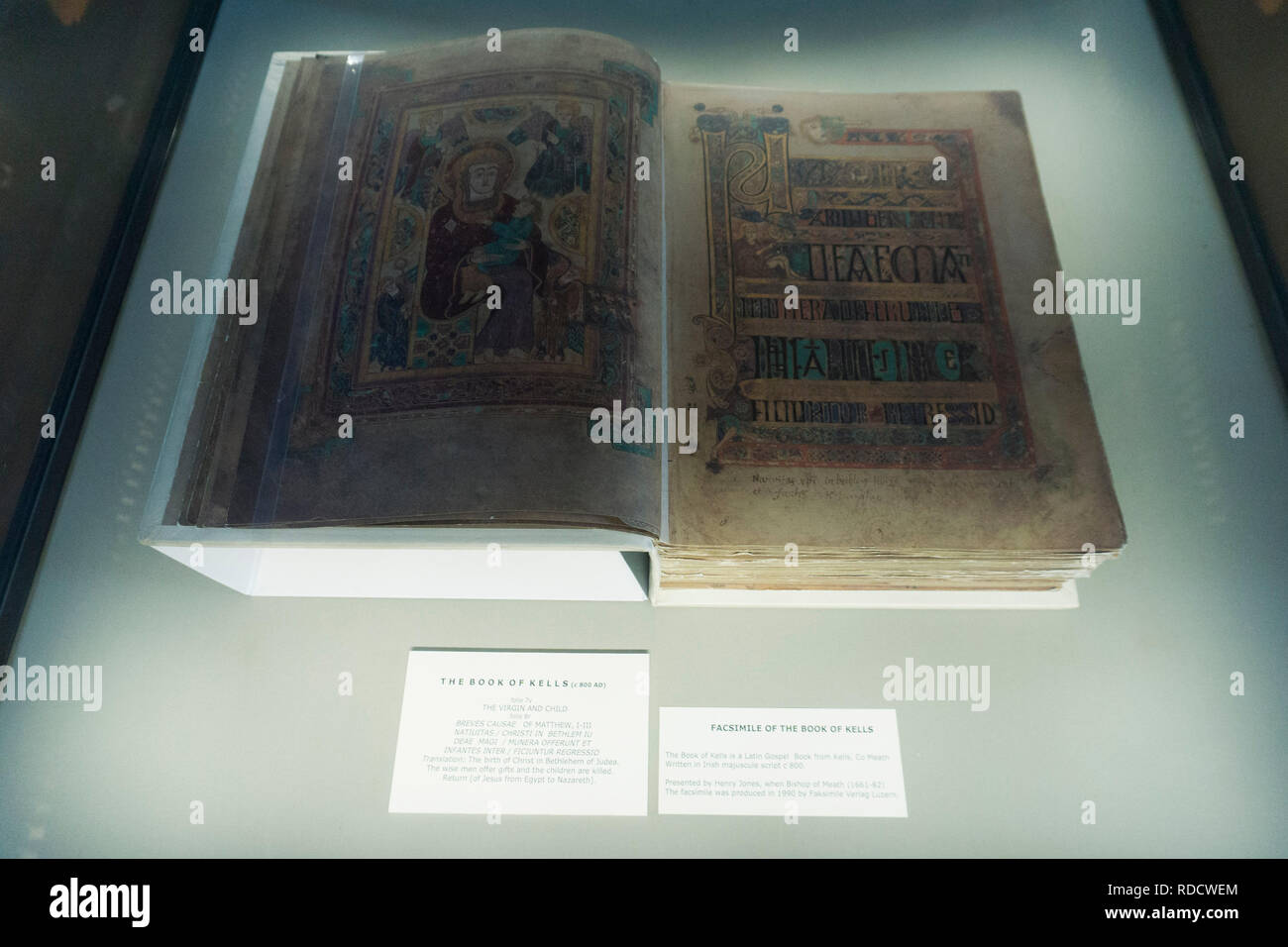 The Books of Kells on display in the Long Room in Trinity College ...