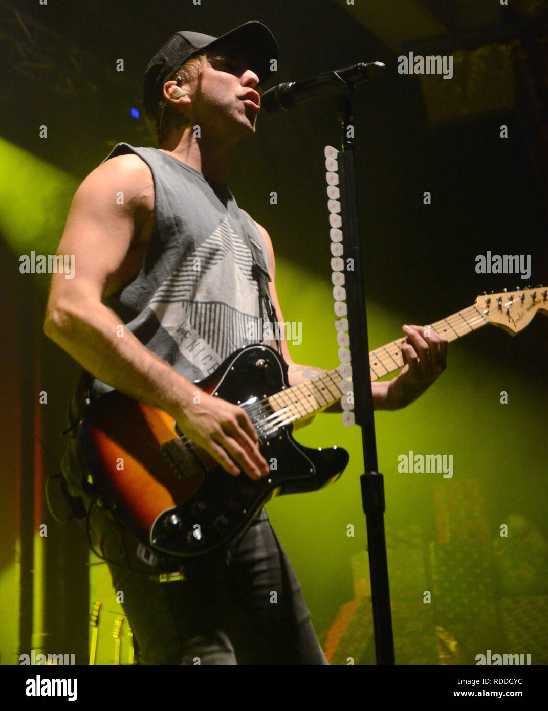 オール・タイム・ロウ Alex Gaskarth ギターピック All Time Low Guitar Picks | eBay
