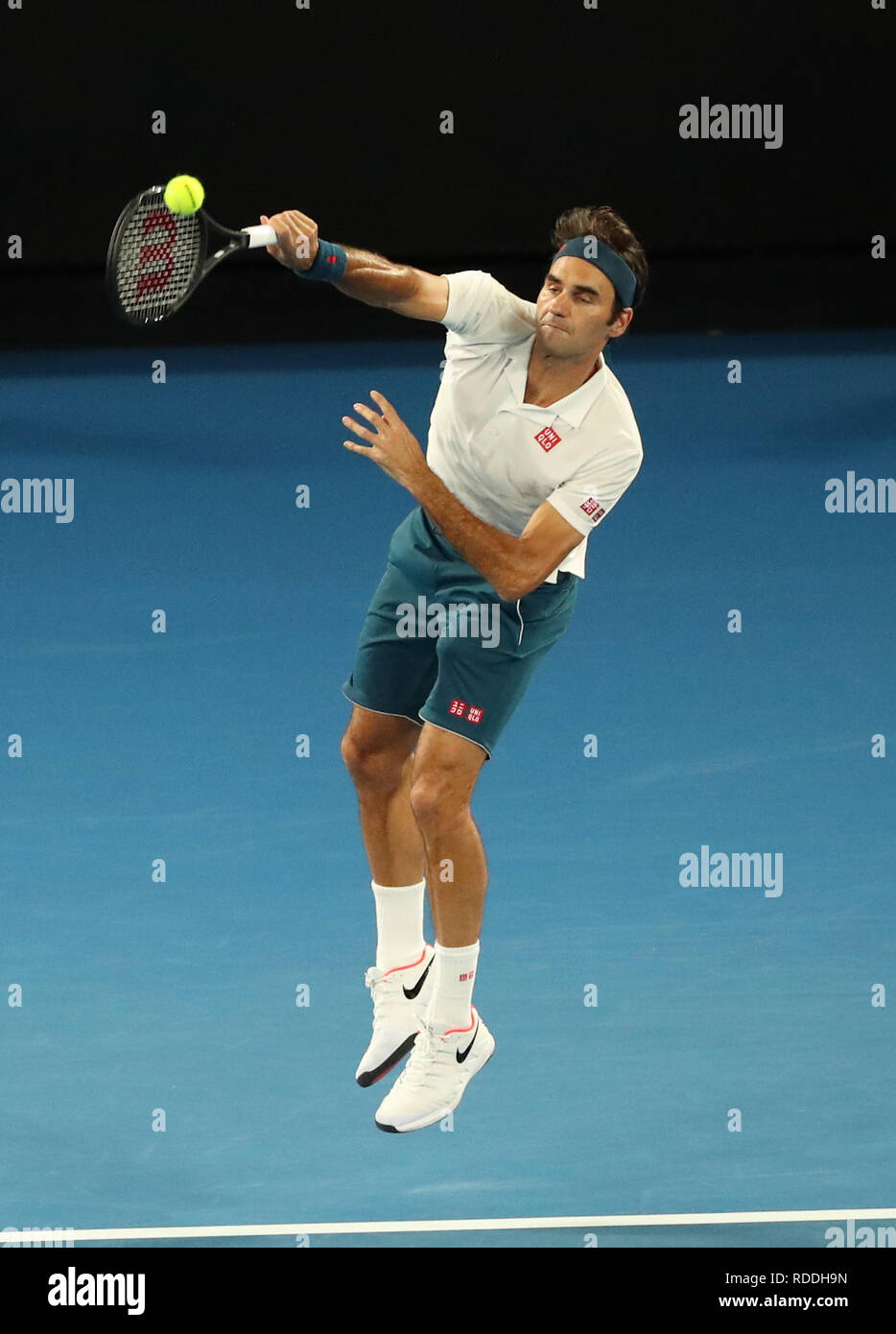 Melbourne Park, Melbourne, Australia. 18th Jan, 2019. Australian Open  Tennis, day 5; Roger Federer of Switzerland in action during his match with  Taylor Fritz of USA Credit: Action Plus Sports/Alamy Live News