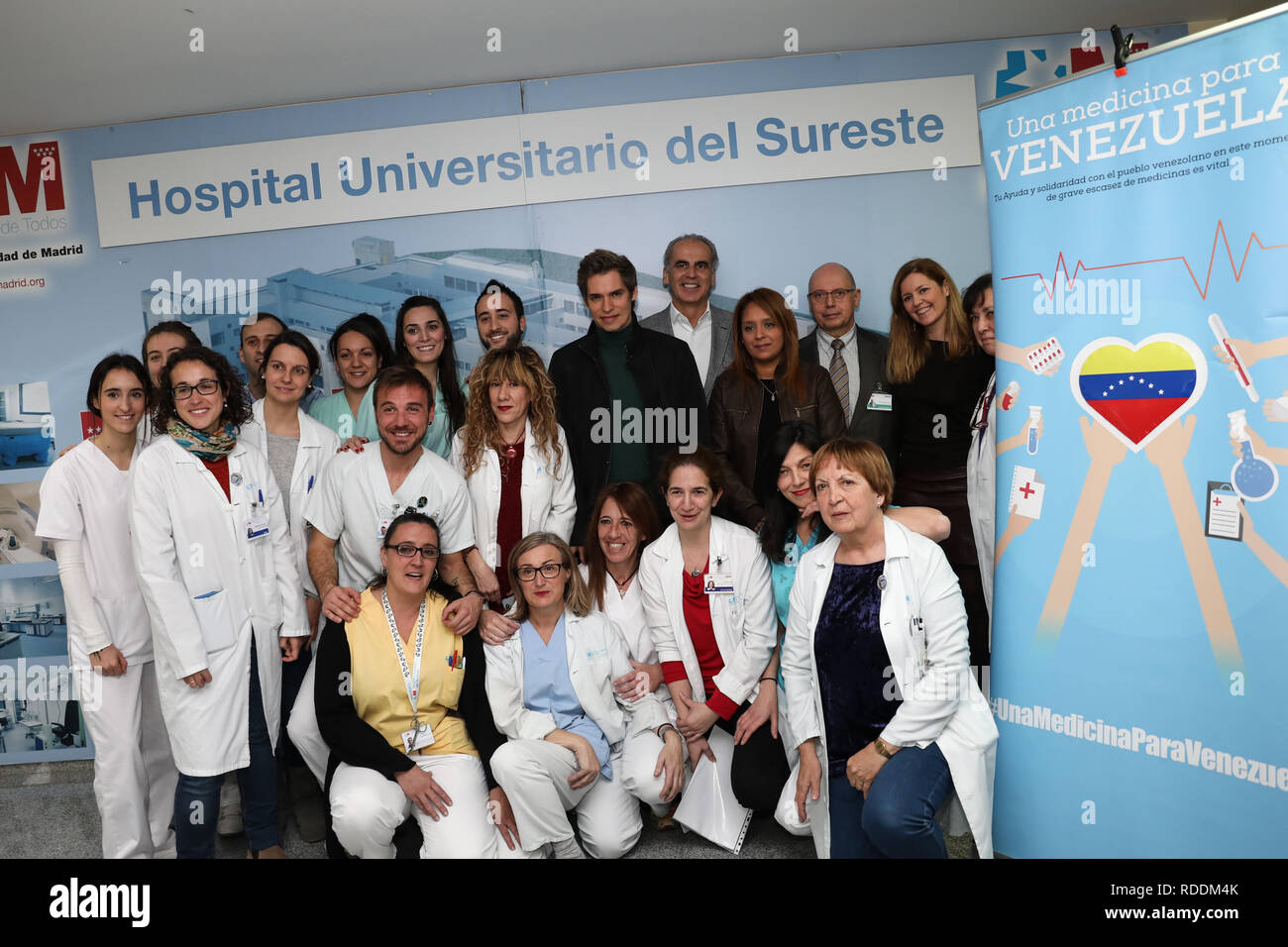 Madrid, Spain. 18th Jan, 2019. Hopital volunteer team that has helped to get the material donated to Venezuela. The Councilor for Health of the Community of Madrid, Enrique Ruiz Escudero, accompanied by the ambassador of the NGO 'A medicine for Venezuela', the Venezuelan singer Carlos Baute, and the director of the Association, Vanessa Pineda, assist in the donation of sanitary material performed by the University Hospital of the Sureste to the aforementioned organization. Credit: Jesus Hellin/ZUMA Wire/Alamy Live News Stock Photo