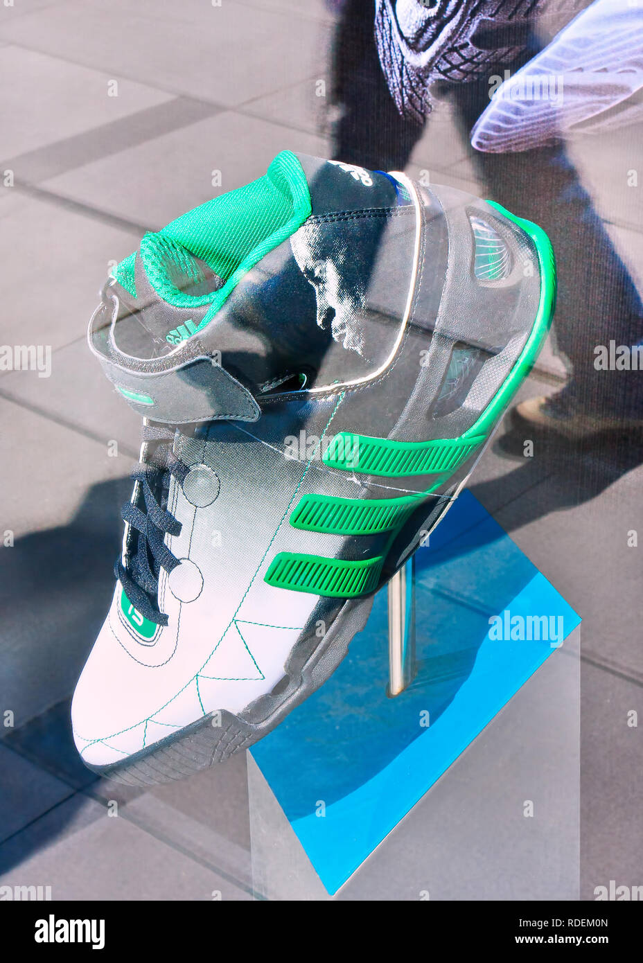 Adidas china head office clearance 97