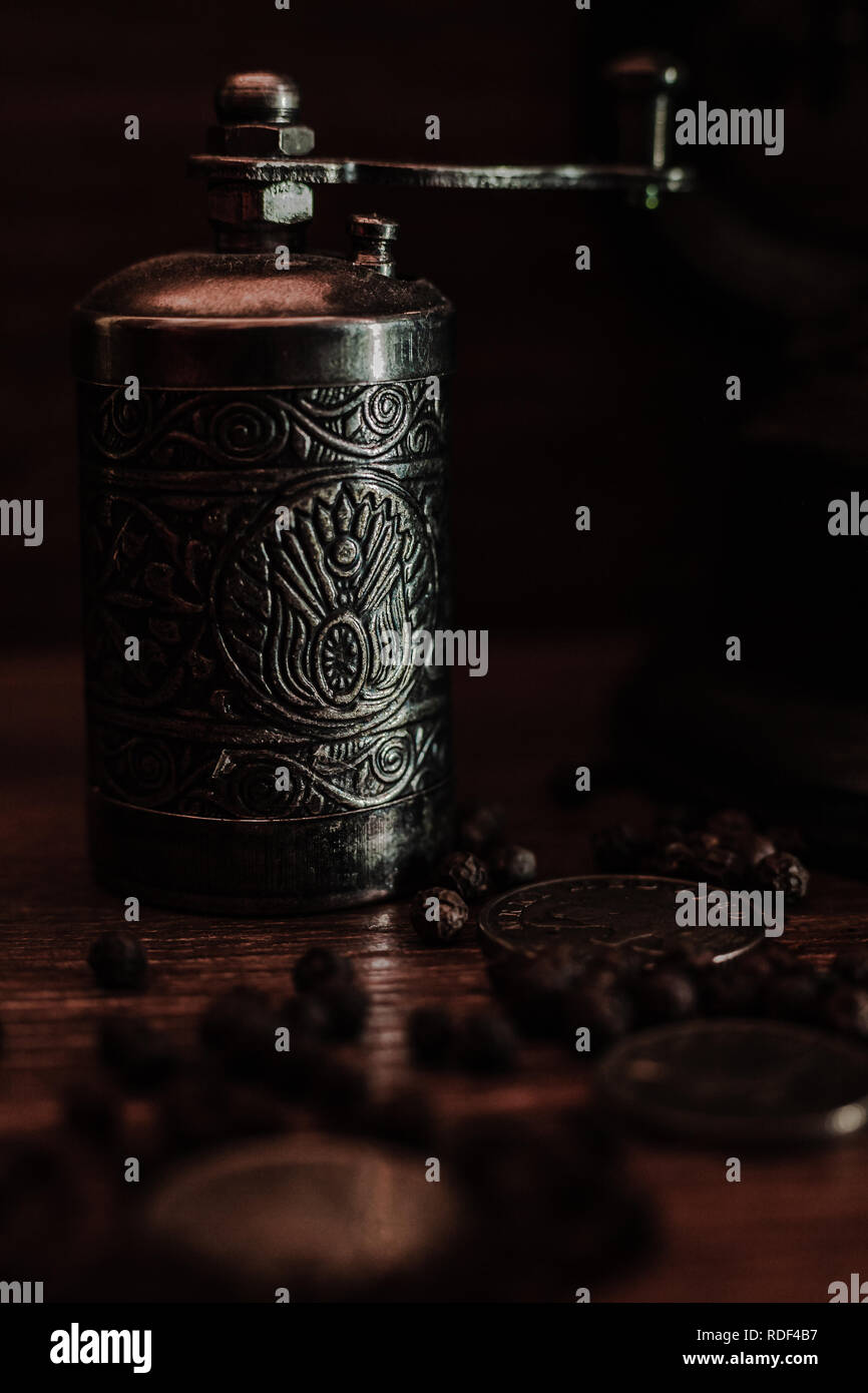 Old silver coins india hi-res stock photography and images - Alamy