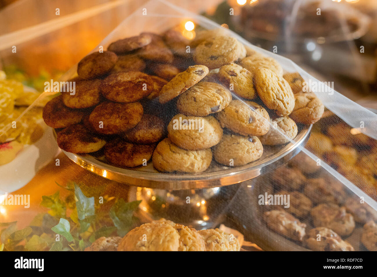 Pittsburgh Wedding Tradition The Cookie Table Cookies Are Plated