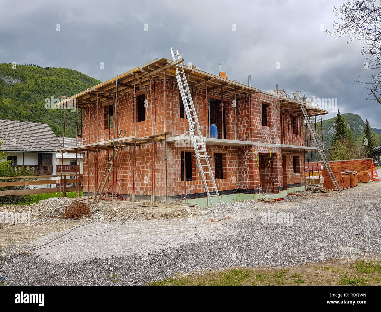 Element construction new home concrete hi-res stock photography and ...