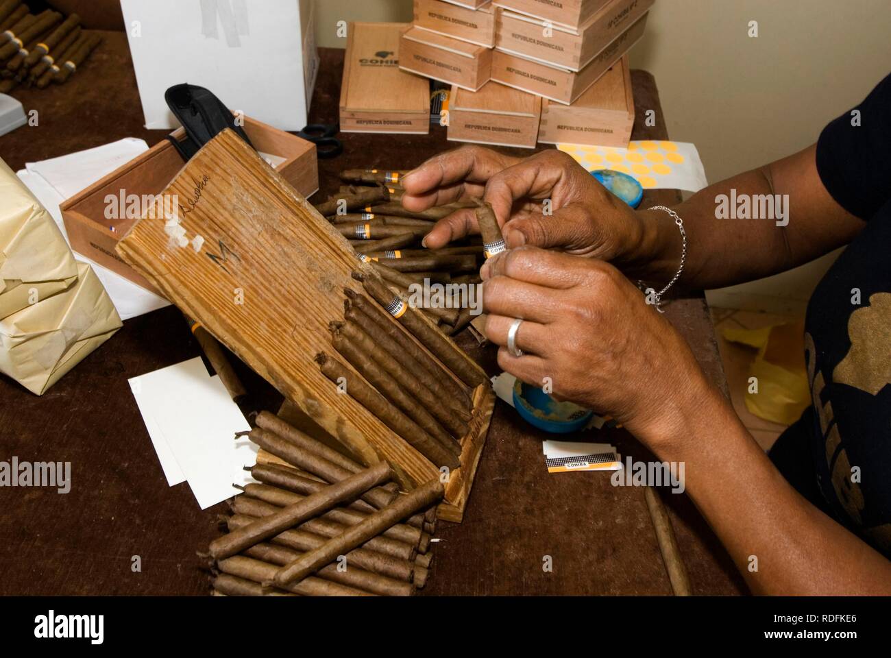 Cigar production in Santo Domingo at Parque de Colon park, Santo