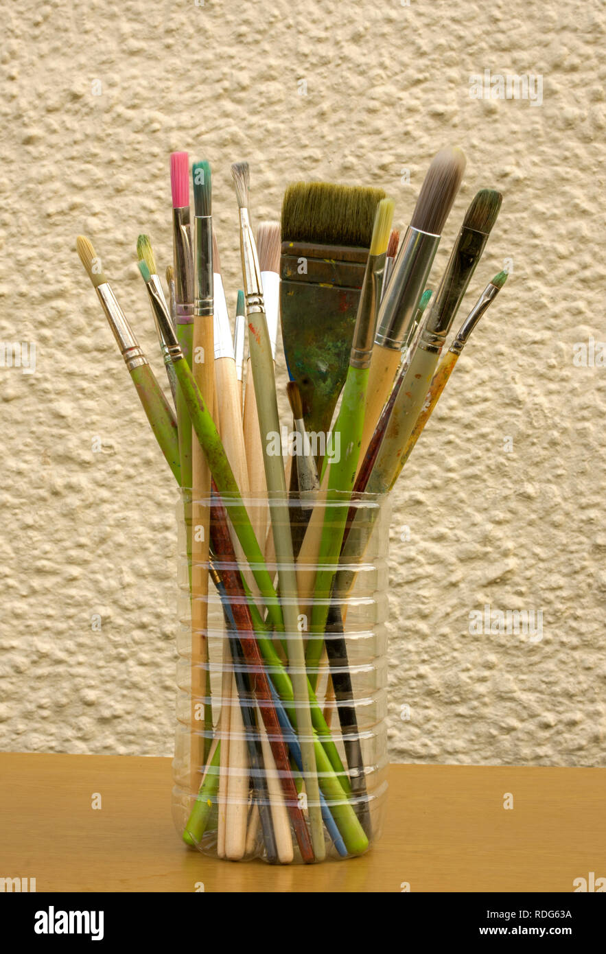 Paint brushes and container hires stock photography and images Alamy