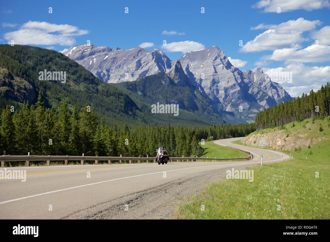 Route 40 Scenic Highway Alberta Stock Photo Alamy