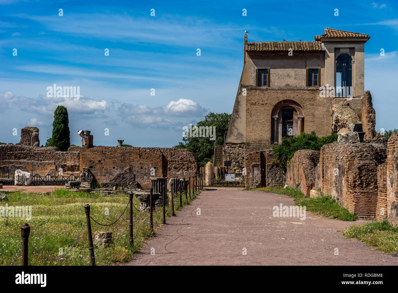 The ancient ruins at the Roman Forum, Palatine hill in Rome, Italy ...
