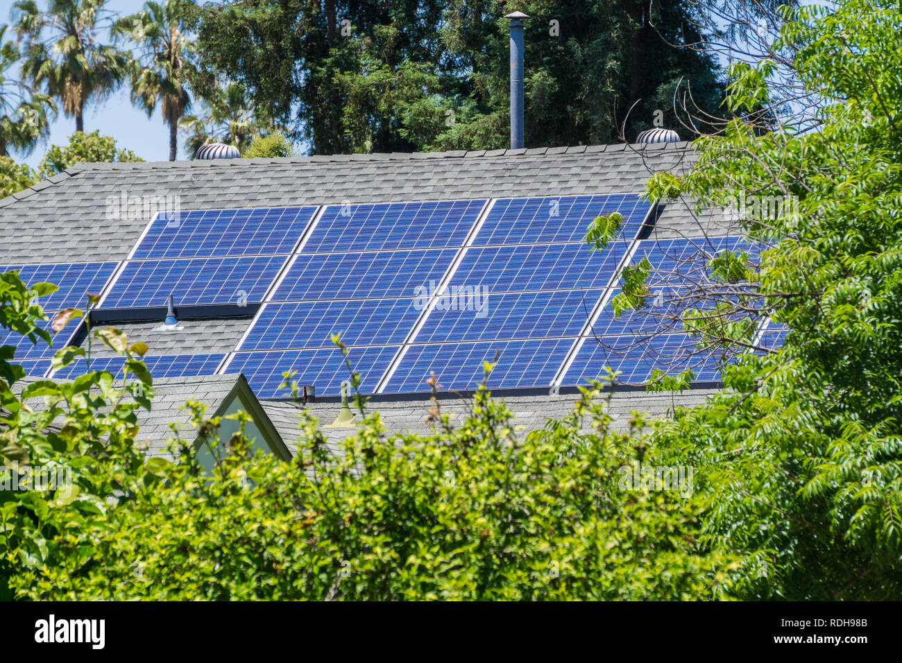 Solar panel house california hires stock photography and images Alamy