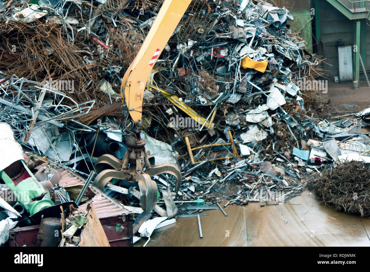 Enterprise for collection and recycling of scrap metal (scrapmetal