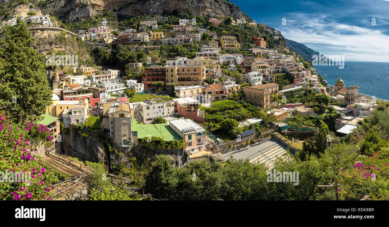 Cruise ship beach amalfi hi-res stock photography and images - Alamy