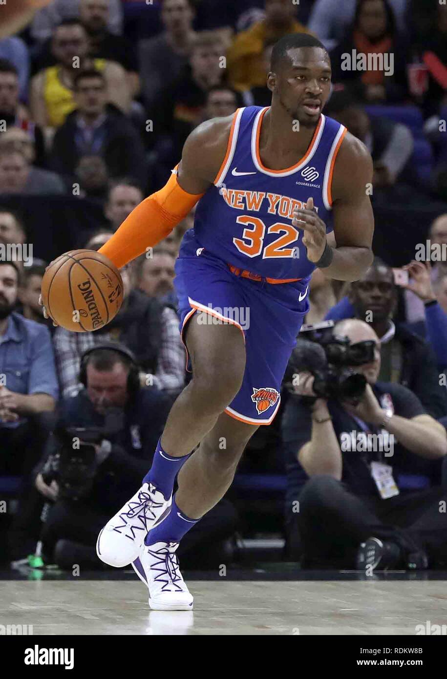 New York Knicks' Noah Vonlehduring the NBA London Game 2019 at the O2 Arena, London Stock Photo