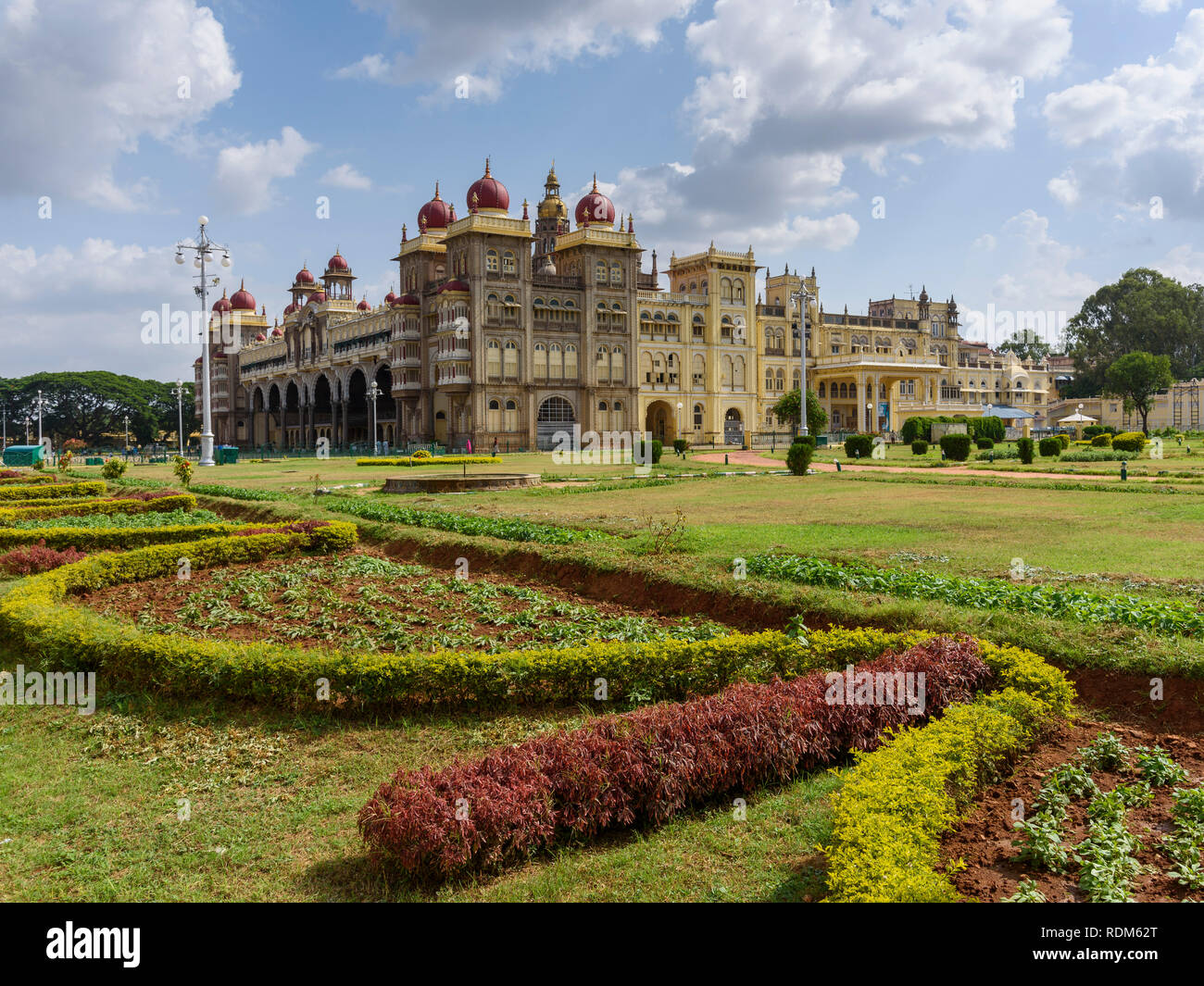 Mysore garden hires stock photography and images Alamy