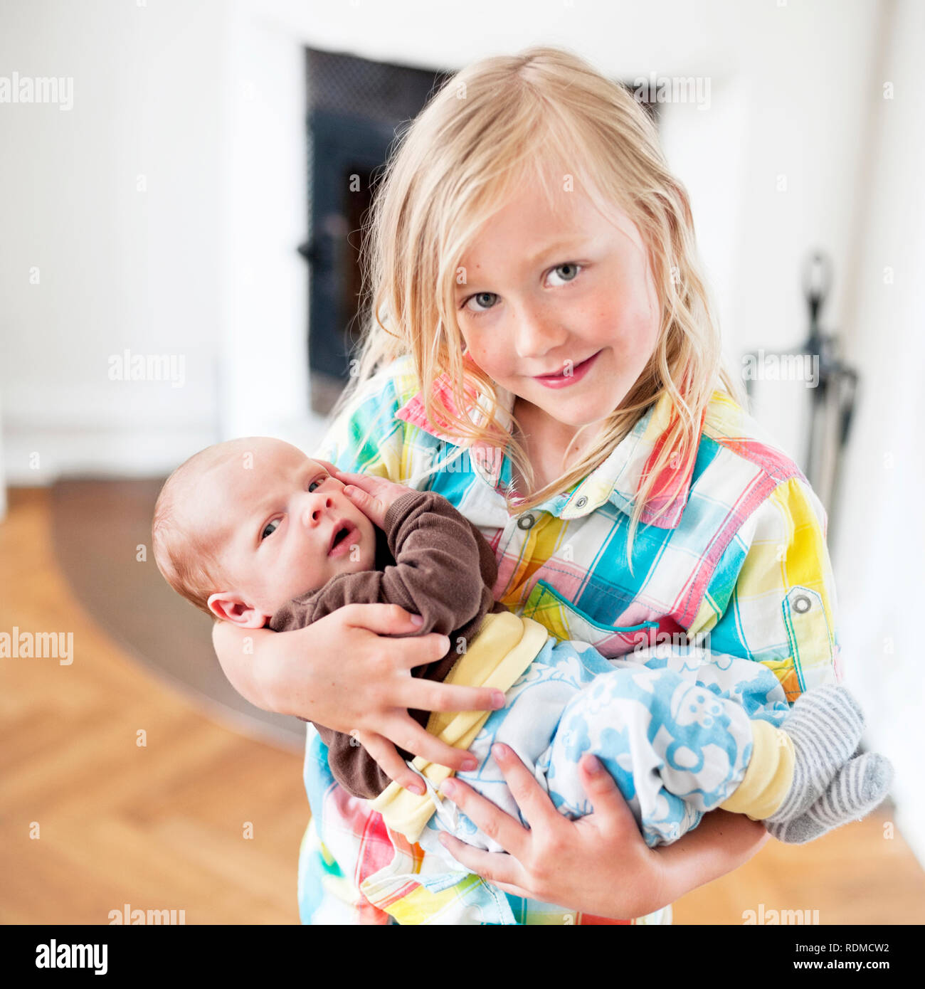 List 103+ Pictures taking care of younger brothers and sisters Latest
