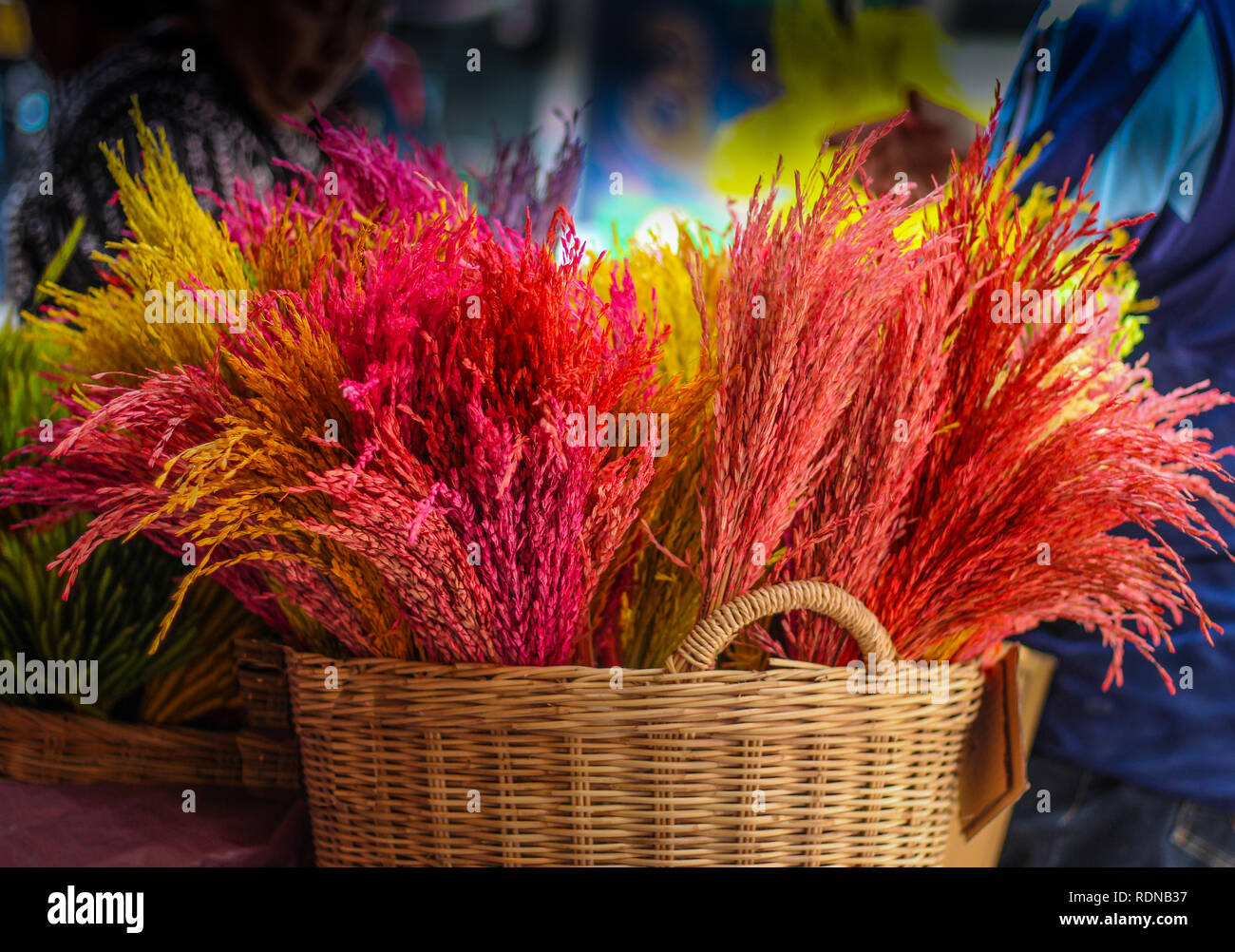 Dried flowers and artistic hi-res stock photography and images - Alamy