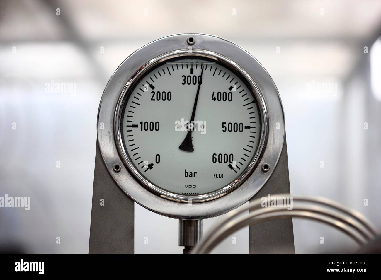 Blood pressure gauge high hi-res stock photography and images - Alamy