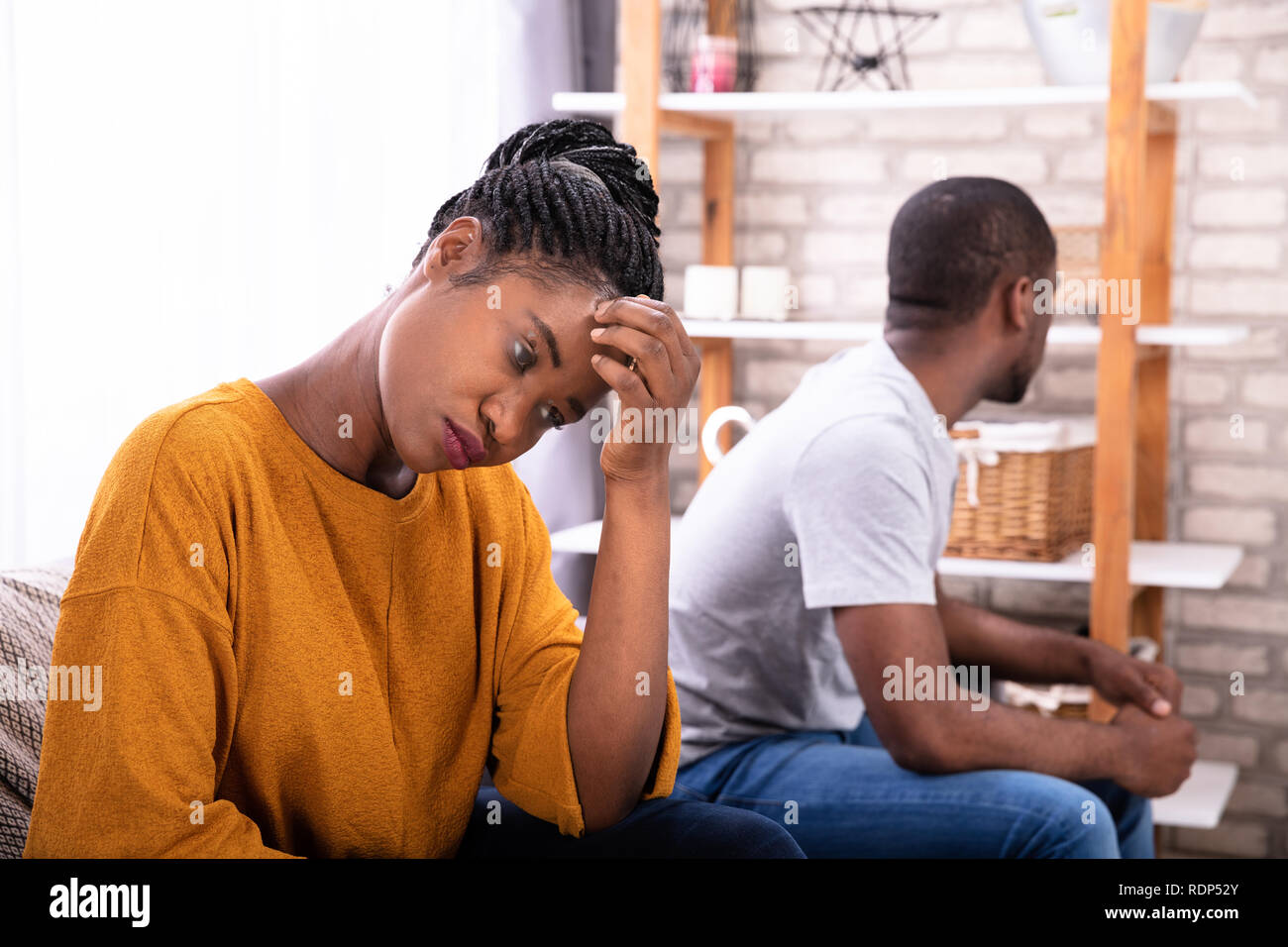 Black couple upset hi-res stock photography and images - Alamy
