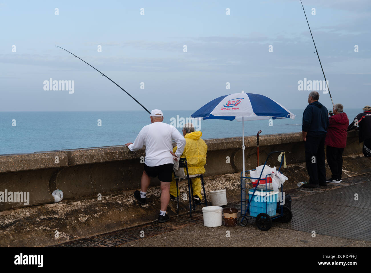 Fishing umbrella hi-res stock photography and images - Page 27 - Alamy