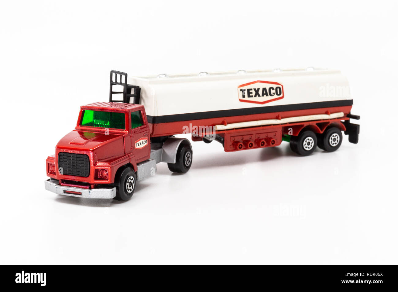 Matchbox Super Kings K-16 Ford LTS Articulated Tanker Matchbox Super Kings K-16 Ford LTS Articulated Tanker