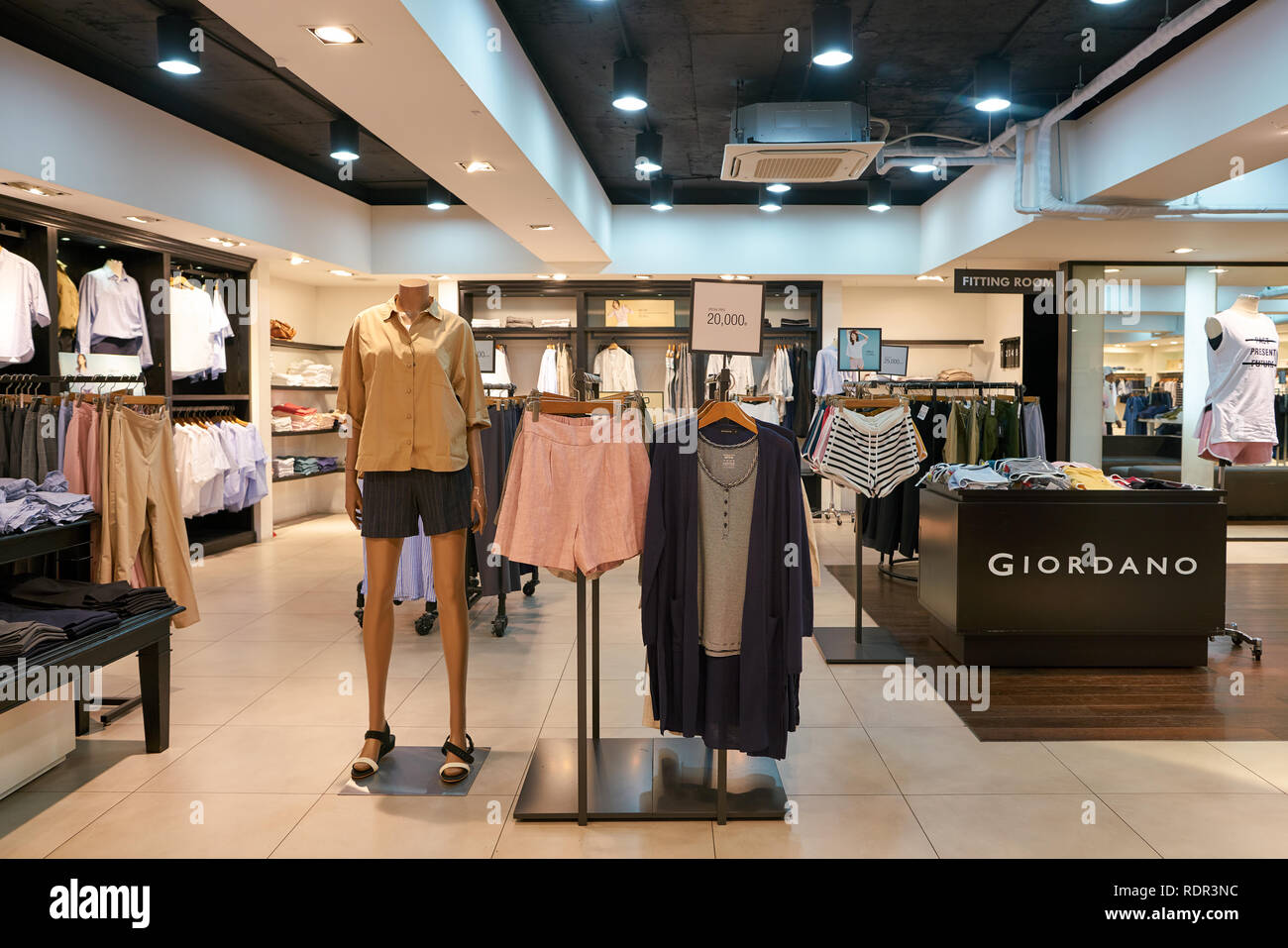 SEOUL, SOUTH KOREA - CIRCA MAY, 2017: inside Giordano store in Seoul.  Giordano International Limited is international retailer of men's, women's  and c Stock Photo - Alamy