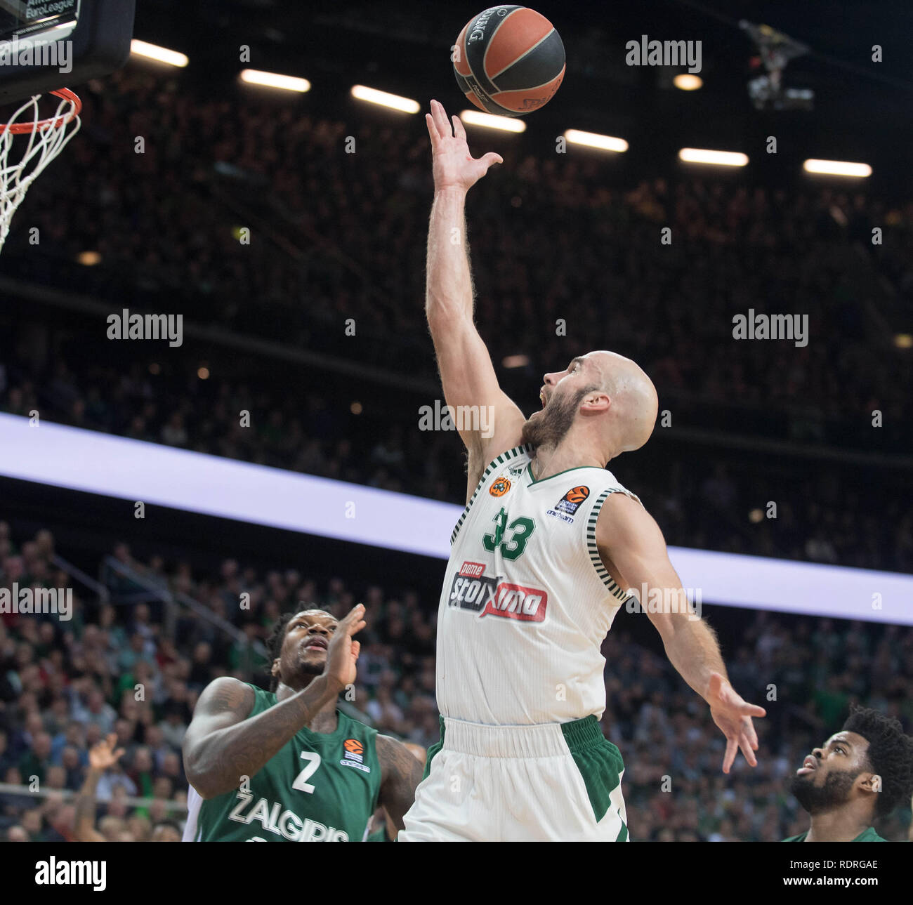 Basketball player arvydas sabonis hi-res stock photography and images -  Alamy