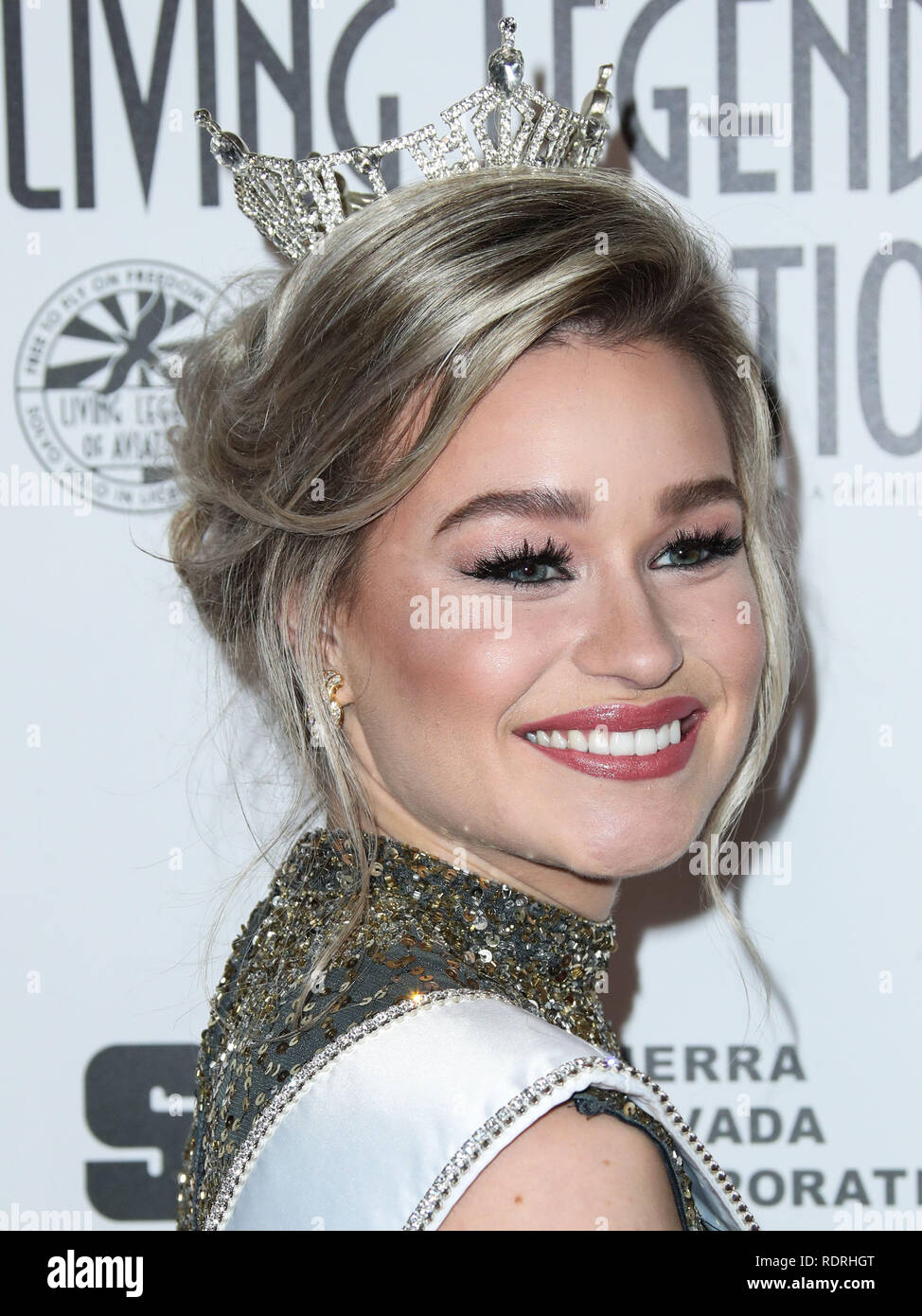 Beverly Hills, United States. 18th Jan, 2019. BEVERLY HILLS, LOS ANGELES, CA, USA - JANUARY 18: Miss California 2018 MacKenzie Freed arrives at the 16th Annual Living Legends Of Aviation Awards held at The Beverly Hilton Hotel on January 18, 2019 in Beverly Hills, Los Angeles, California, United States. (Photo by Xavier Collin/Image Press Agency) Credit: Image Press Agency/Alamy Live News Stock Photo