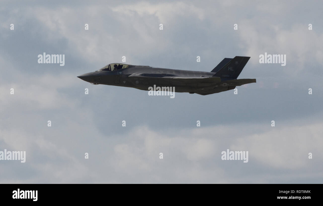 Lockheed Martin F-35 Lightning II, stealth single seat fighter performing at Selfridge ANG air show Stock Photo
