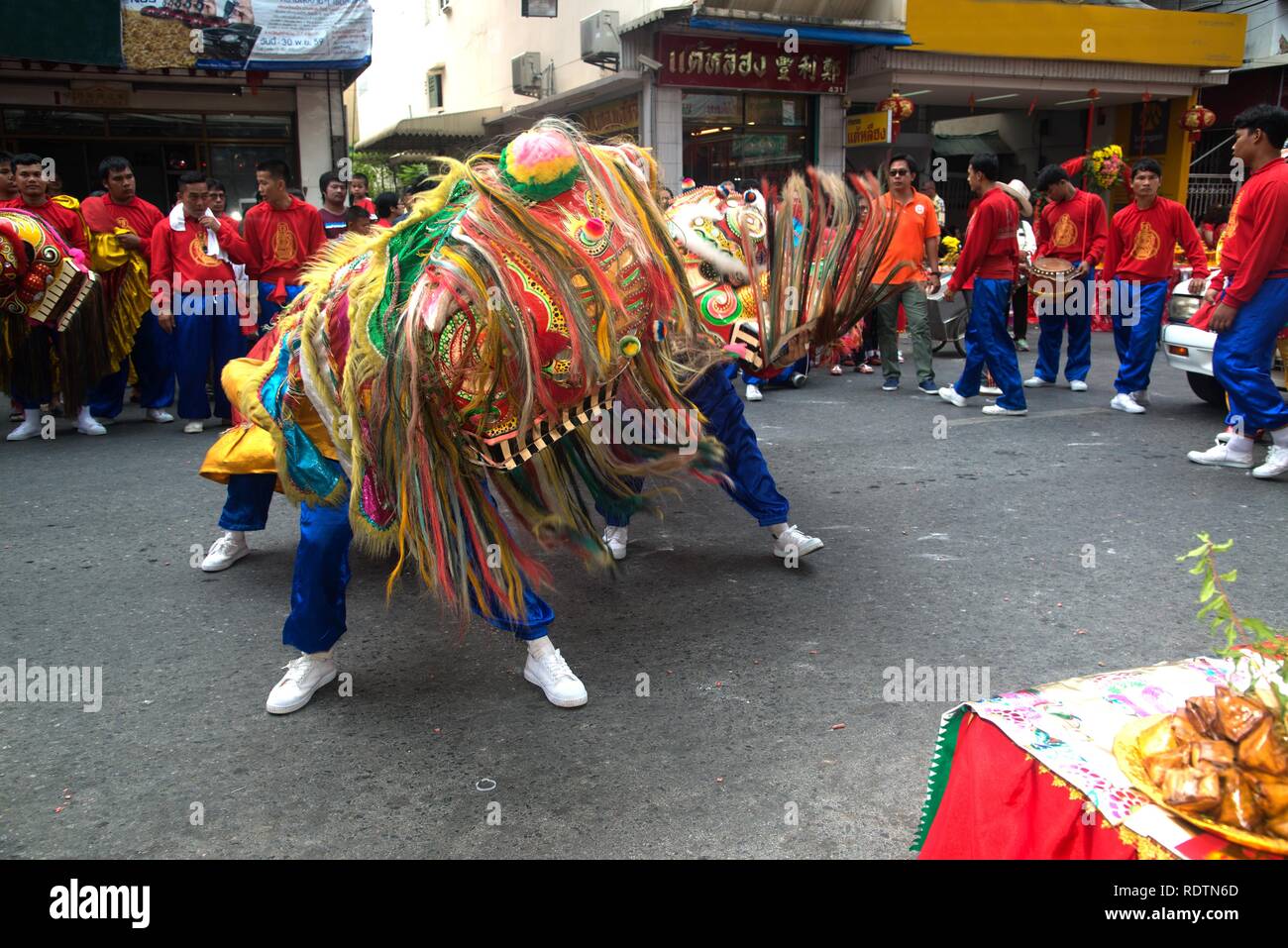 chinese new year altar