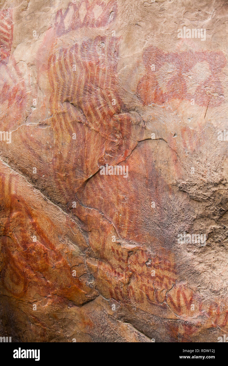 Prehistoric Paintings On Rock Known As Petroglyphs In The Municipality Of Facatativa In Colombia RDW12J 