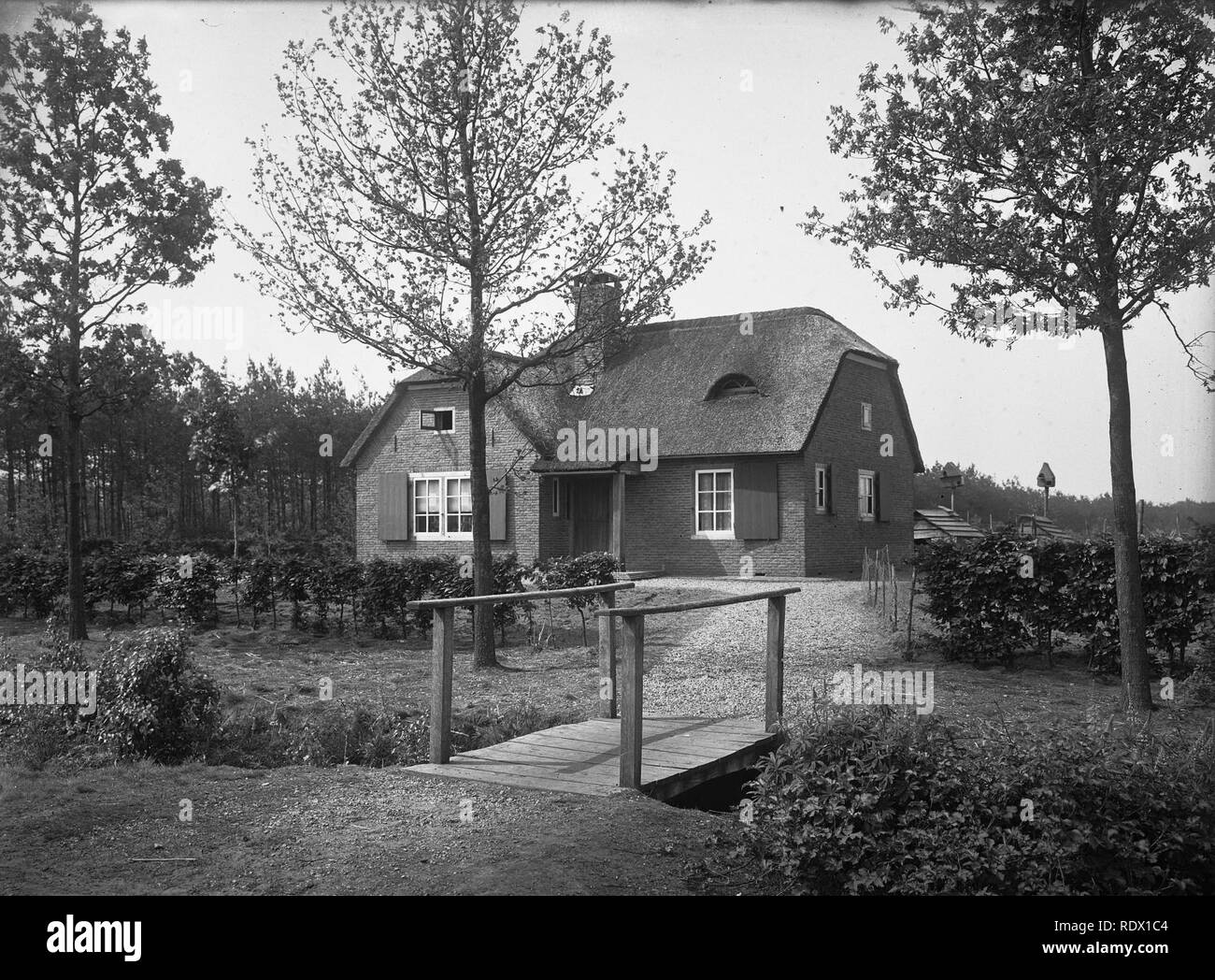 Arbeiders en opzichterswoningen, arbeiderswoningen, Landgoed den Akker, Bestanddeelnr 162-0707. Stock Photo