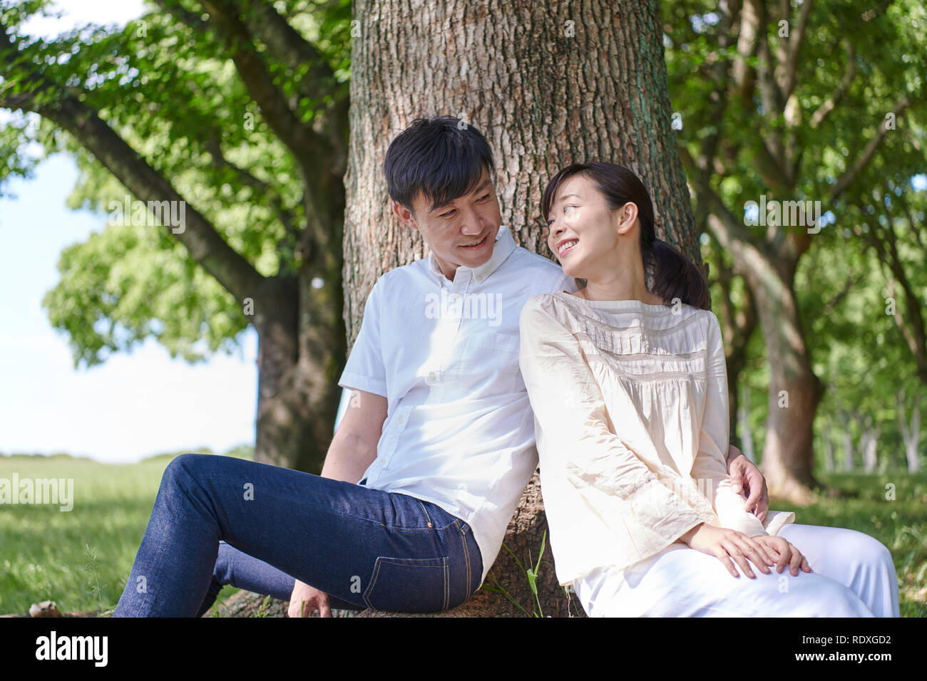 Asian middle age couple together hi-res stock photography and images ...