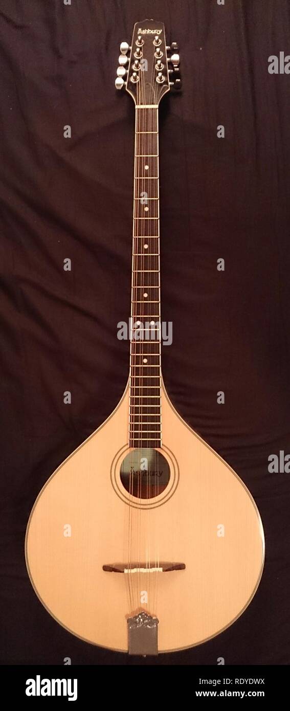 Irish bouzouki hires stock photography and images Alamy