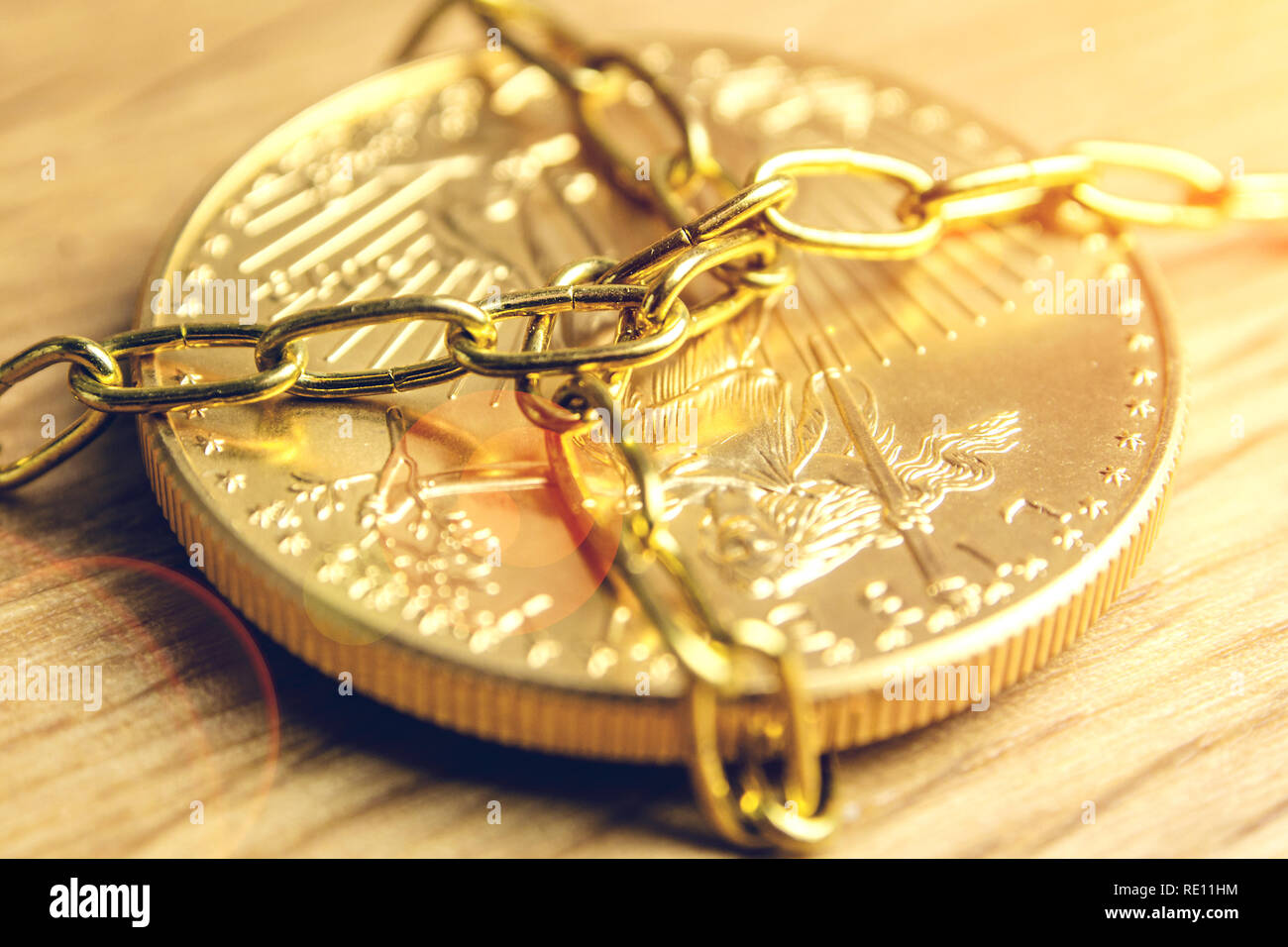 Coin manipulation hi-res stock photography and images - Alamy