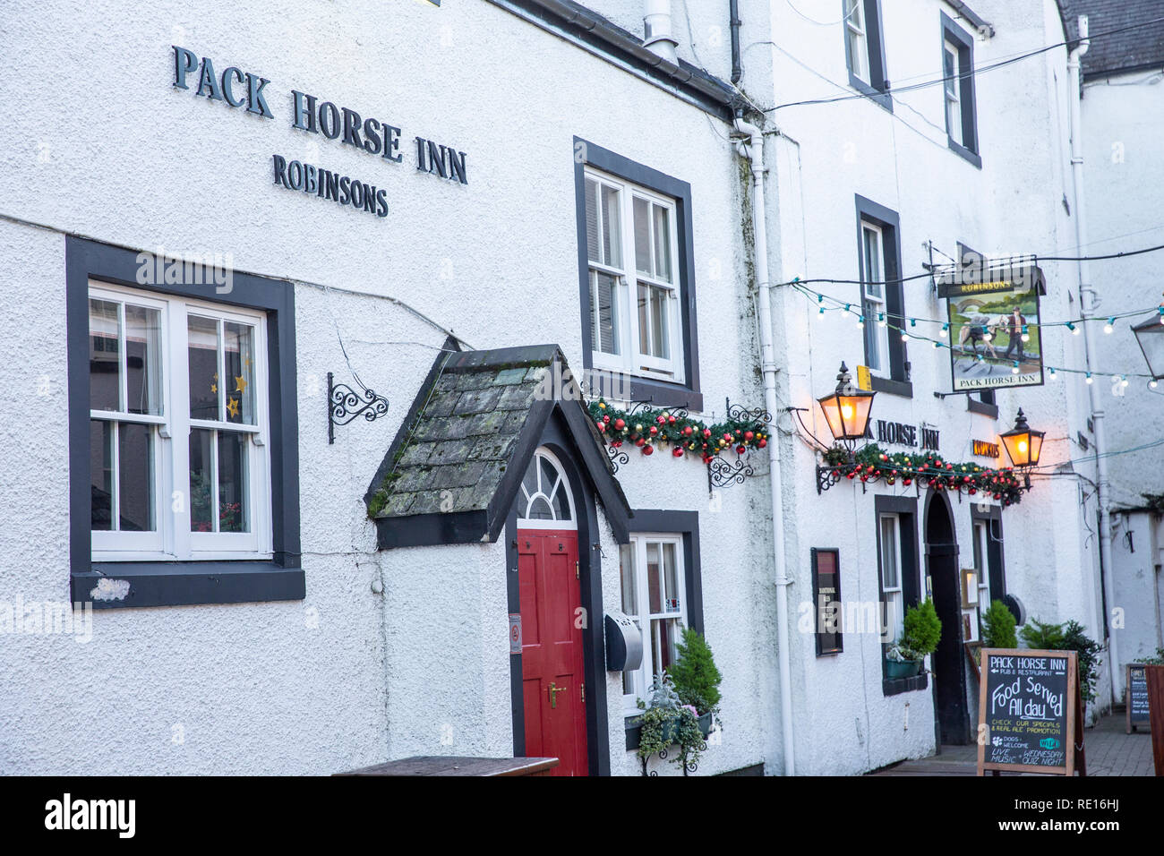 Traditional english pub, Pack Horse Inn, selling robinsons beers