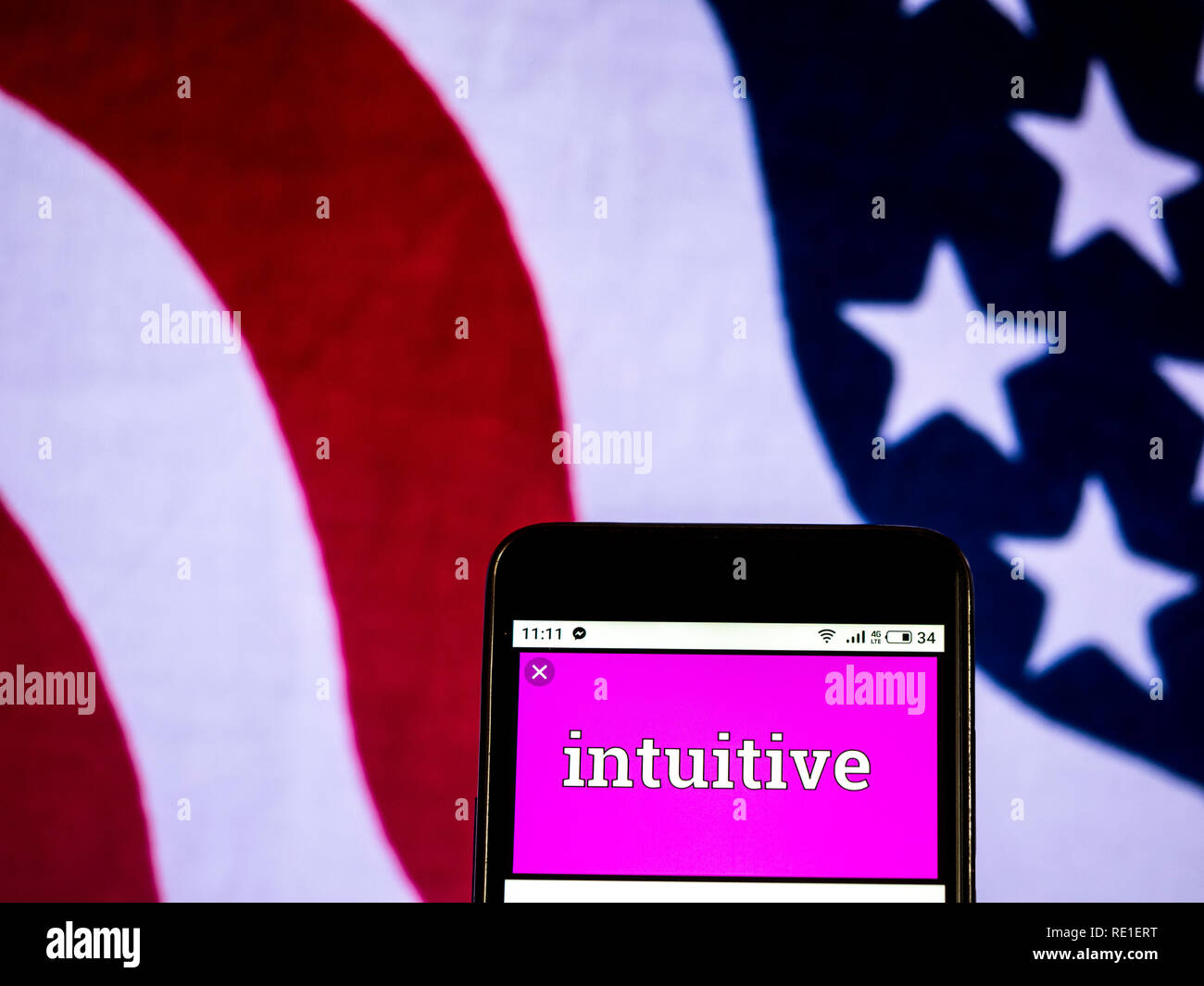 Intuitive surgical hi-res stock photography and images - Alamy