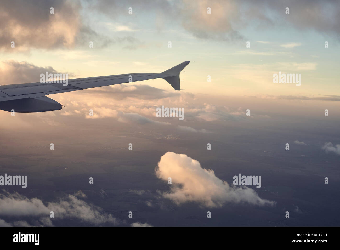 Sunset Airplane Wing High Resolution Stock Photography and Images - Alamy