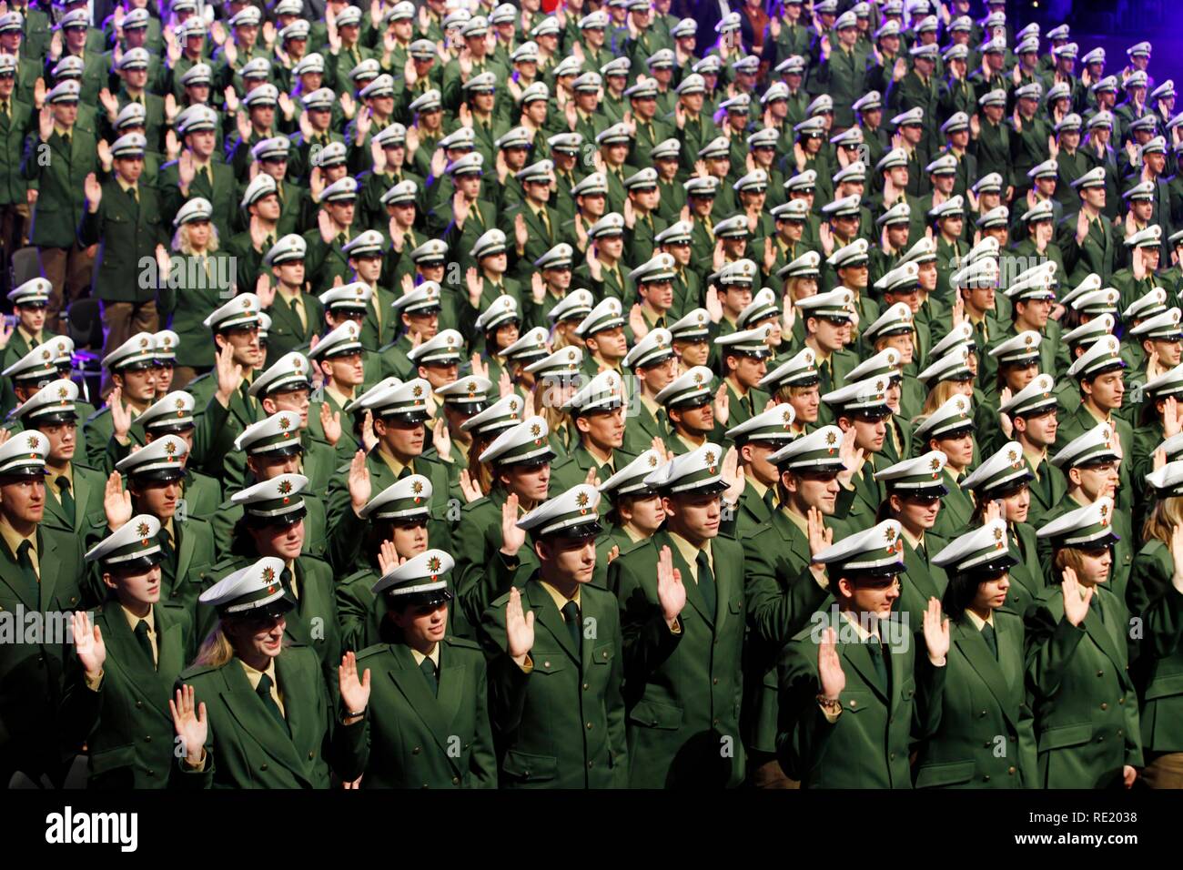 Swearing-in ceremony of 1100 policemen and policewomen to the NRW Police Force, Class of 2009, Duesseldorf Stock Photo