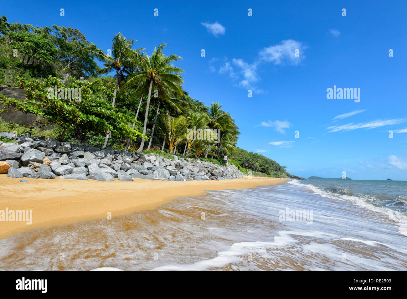 Scenic view of Trinity Beach, Cairns Northern Beaches, Far North Queensland, QLD, FNQ, Australia Stock Photo