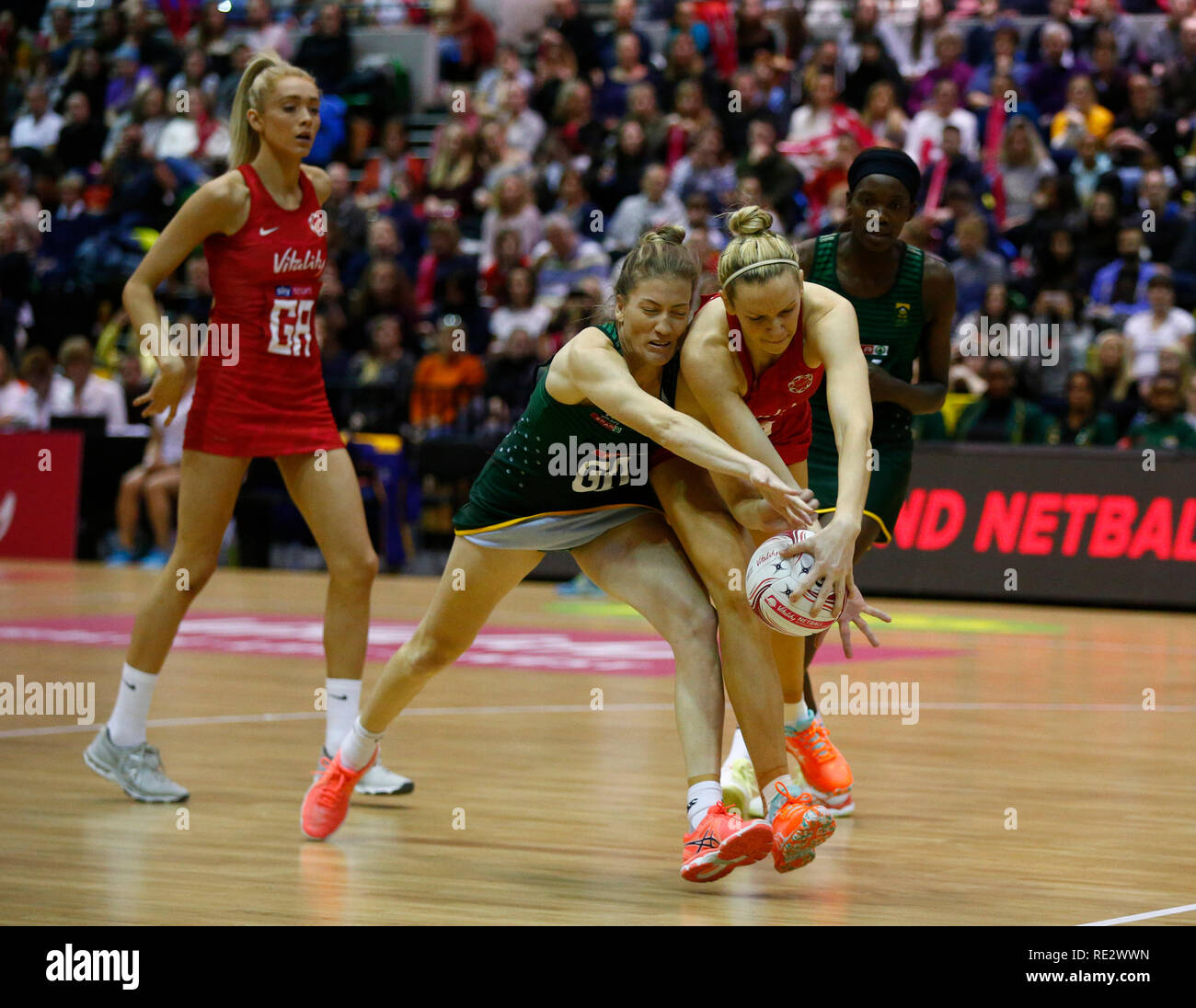 London, UK. 19th Jan 2019.  L-R Karla Pretorius of South Africa (SPAR Proteas) and Jo (Joanne) Harten of England  During Netball Quad Series Vitality Netball International match between England and South Afr at Copper Box Arena on January 19, 2019 in London, England.  Credit Action Foto Sport Credit: Action Foto Sport/Alamy Live News Stock Photo