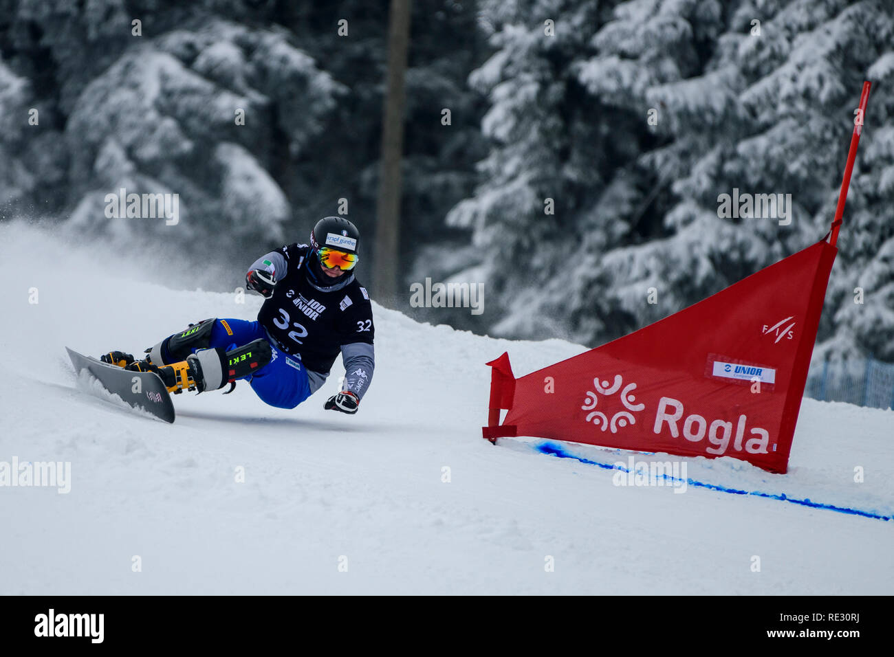 Mens giant parallel slalom hi-res stock photography and images - Alamy