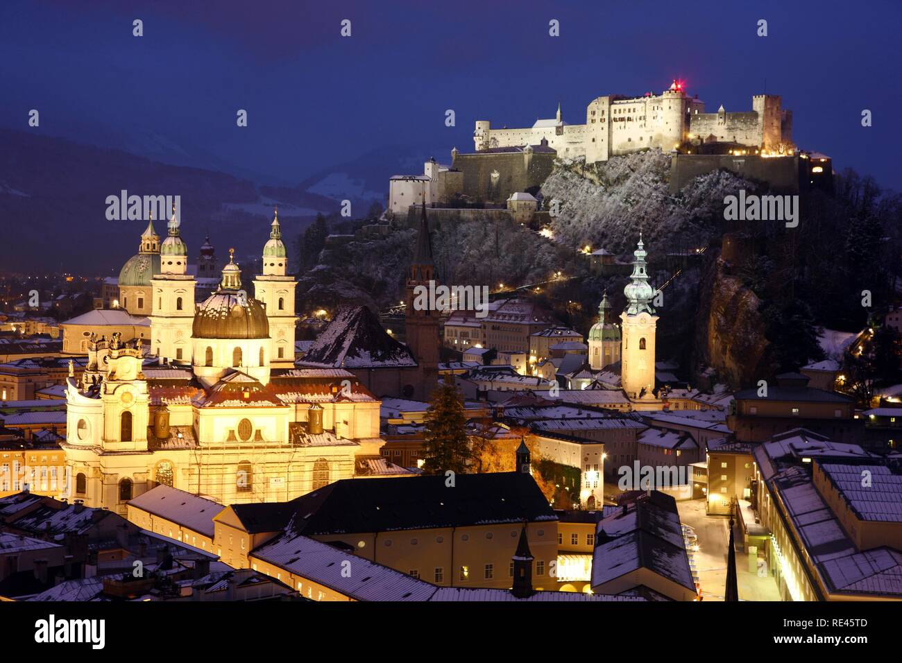 Old town with the Kollegienkirche church, the cathedral and Festung