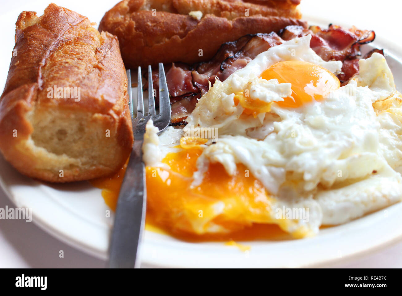 Breakfast meal Ham and eggs Stock Photo - Alamy