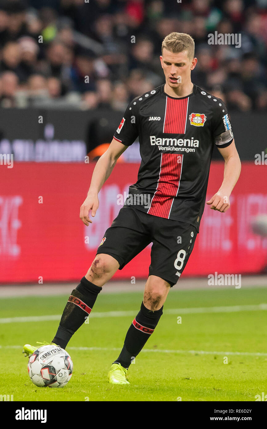 Leverkusen, Germany. 19th Jan 2019.  final result 0-1, Bayer Leverkusen player Lars Bender   during the match Leverkusen - Moenchengladbach DFL REGULATIONS PROHIBIT ANY USE OF PHOTOGRAPHS AS IMAGE SEQUENCES AND/OR QUASI-VIDEO Credit: Pro Shots/Alamy Live News Stock Photo